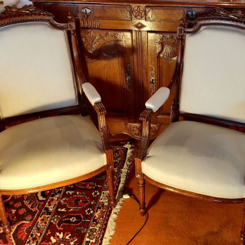 Paire de fauteuils louis XVI